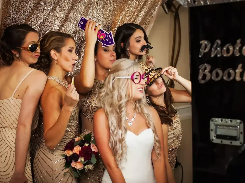 Photo booth hire wedding