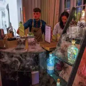 Cocktails with smoke