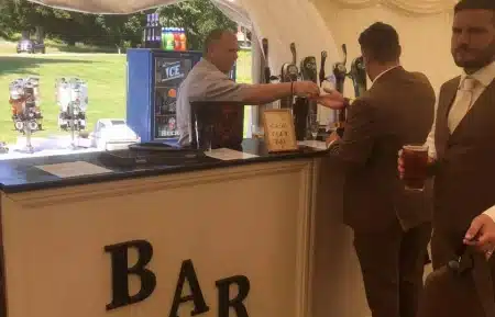 mixologist cocktail bar
