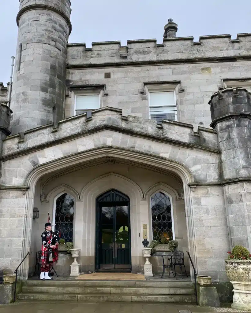 bagpiper to hire at castle